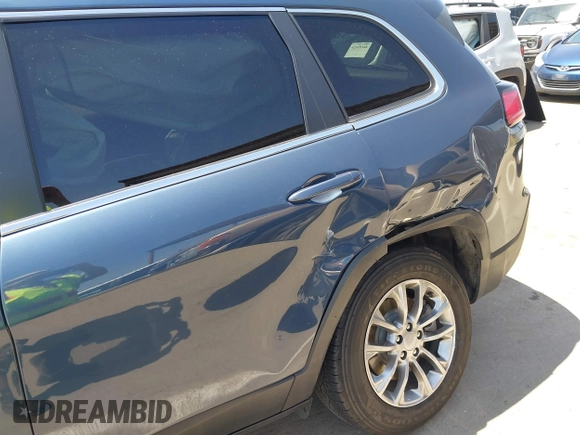 2020 Jeep Cherokee Latitude Plus z VIN 1C4PJMLB2LD616974, wystawiony jako IAAI lot #42164598 z przebiegiem 52 361 mil mil oraz . Historia ofert i sprzedaży dostępna na DreamBid. Obrazek 6.