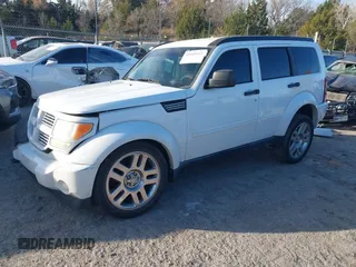 2011 Dodge Nitro Heat z VIN 1D4PT4GK0BW582589, wystawiony jako IAAI lot #41015035 z przebiegiem 130 098 mil mil oraz . Historia ofert i sprzedaży dostępna na DreamBid. Obrazek 18.