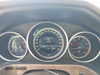2014 Mercedes-Benz E E 350 Luxury with VIN WDDHF8JB2EA894977, listed as a IAAI auction lot 42065062 with 197,393 mi miles. Bid and sale history available at carsss.com. Image 7.