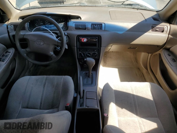 2001 Toyota Camry CE z VIN JT2BG22K410538709, wystawiony jako Copart lot #53295905 z przebiegiem 223 115 mil mil oraz Szkoda całkowita • Salvage title. Historia ofert i sprzedaży dostępna na DreamBid. Obrazek 8.