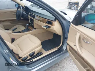 2007 BMW 3 Series 328i with VIN WBAVC53577FZ81305, listed as a IAAI auction lot 42575262 with 76,398 mi miles and . Bid and sale history available at DreamBid. Image 5.