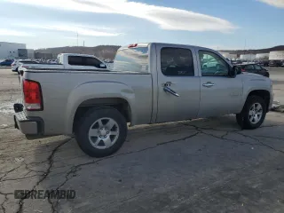 2007 GMC Sierra Denali z VIN 2GTEK638671727288, wystawiony jako Copart lot #88502795 z przebiegiem 170 723 mil mil oraz Szkody całkowita. Historia ofert i sprzedaży dostępna na DreamBid. Obrazek 4.