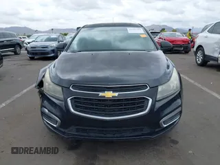 2015 Chevrolet Cruze LS z VIN 1G1PA5SH4F7155493, wystawiony jako IAAI lot #42202780 z przebiegiem 179 528 mil mil oraz . Historia ofert i sprzedaży dostępna na DreamBid. Obrazek 11.