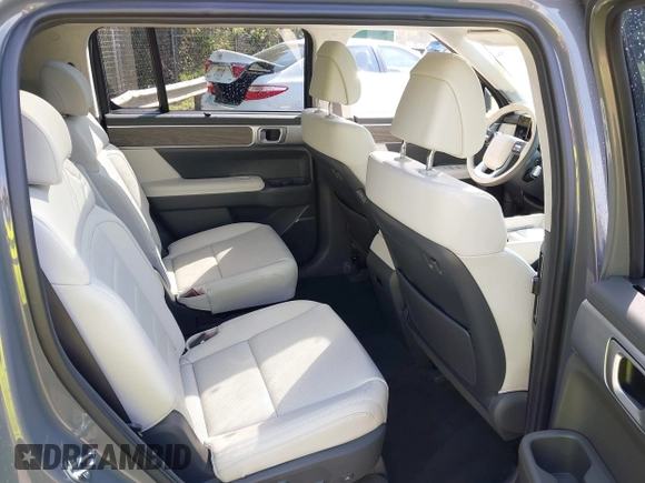 2024 Hyundai Santa Fe Calligraphy with VIN 5NMP5DGL4RH051120, listed as a IAAI auction lot 42026572 with 7,294 mi miles and . Bid and sale history available at DreamBid. Image 8.