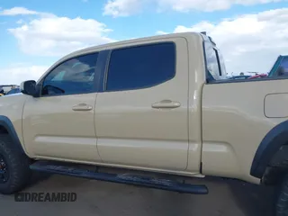 2017 Toyota Tacoma SR5 with VIN 3TMDZ5BN5HM020766, listed as a IAAI auction lot 41778367 with 100,048 mi miles. Bid and sale history available at carsss.com. Image 15.