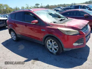 2014 Ford Escape Titanium with VIN 1FMCU0JXXEUD22430, listed as a IAAI auction lot 41775085 with 1 mi miles. Bid and sale history available at carsss.com. Image 1.