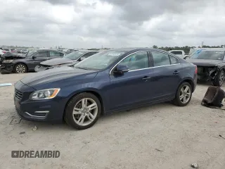 2014 Volvo S60 T5 z VIN YV1612FS0E2296624, wystawiony jako Copart lot #51249135 z przebiegiem 84 261 mil mil oraz Szkody całkowita. Historia ofert i sprzedaży dostępna na DreamBid. Obrazek 1.