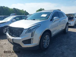 2017 Cadillac XT5 Luxury FWD z VIN 1GYKNBRS3HZ223077, wystawiony jako IAAI lot #42091584 z przebiegiem 154 664 mil mil oraz . Historia ofert i sprzedaży dostępna na DreamBid. Obrazek 17.