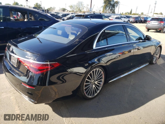 2022 Mercedes-Benz S-Class S 500 with VIN W1K6G6DB6NA086572, listed as a Copart auction lot 67462832 with 8,829 mi miles. Bid and sale history available at carsss.com. Image 3.