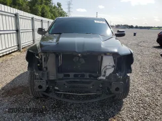2019 Ram 1500 Big Horn z VIN 1C6RREBT7KN568289, wystawiony jako Copart lot #57787245 z przebiegiem 131 599 mil mil oraz Szkoda całkowita • Salvage title. Historia ofert i sprzedaży dostępna na DreamBid. Obrazek 5.