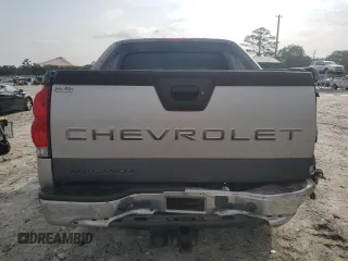2005 Chevrolet Avalanche LS with VIN 3GNEC12Z95G253634, listed as a Copart auction lot 74323684 with 228,818 mi miles and Non Repairable. Bid and sale history available at carsss.com. Image 6.