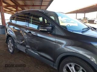2015 Ford Escape Titanium с VIN 1FMCU9J96FUC80071, выставлен на аукционе IAAI как лот 42311522 с пробегом 152 900 миль миль и . История ставок и продаж доступна на DreamBid. Изображение 6.
