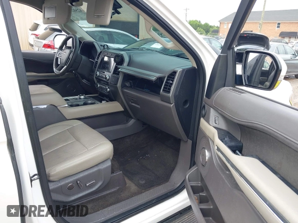 2018 Ford Expedition Max XLT with VIN 1FMJK1HT9JEA14742, listed as a IAAI auction lot 42502899 with 118,306 mi miles and . Bid and sale history available at DreamBid. Image 5.