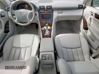 2005 Mercedes-Benz C 240 с VIN WDBRF61JX5A784252, выставлен на аукционе Copart как лот 56888685 с пробегом 27 003 миль миль и Чистый • Clean title. История ставок и продаж доступна на DreamBid. Изображение 8.