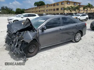 2014 Toyota Camry L with VIN 4T1BF1FK0EU370575, listed as a Copart auction lot 54672785 with Not Provided miles and Clean Title. Bid and sale history available at carsss.com. Image 1.