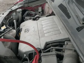 2008 Toyota Highlander z VIN JTEES41A982036246, wystawiony jako IAAI lot #43572826 z przebiegiem 226 484 mil mil oraz . Historia ofert i sprzedaży dostępna na DreamBid. Obrazek 12.