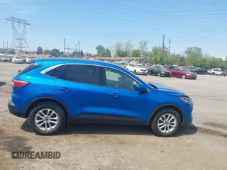 2020 Ford Escape SE with VIN 1FMCU9G62LUC65043, listed as a IAAI auction lot 42122819 with 28,341 mi miles. Bid and sale history available at carsss.com. Image 13.