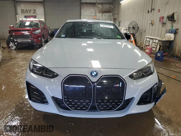 2023 BMW i4 M50 z VIN WBY33AW00PFP81013, wystawiony jako Copart lot #50048355 z przebiegiem 24 076 mil mil oraz Szkoda całkowita • Salvage title. Historia ofert i sprzedaży dostępna na DreamBid. Obrazek 5.