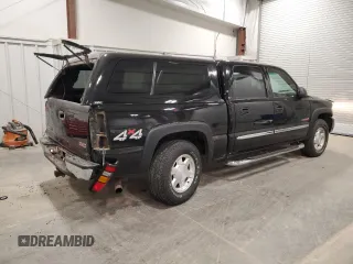 2006 GMC Sierra 1500 SLT with VIN 2GTEK13N261170631, listed as a Copart auction lot 83813904 with 133,834 mi miles and Non Repairable. Bid and sale history available at carsss.com. Image 3.