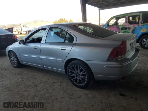 2007 Volvo S60 2.4L Turbo with VIN YV1RS547972602135, listed as a Copart auction lot 88985655 with 0 mi miles and Clean Title. Bid and sale history available at carsss.com. Image 2.