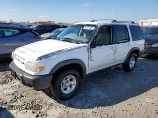 2000 Ford Explorer XLS z VIN 1FMZU72X5YZC38167, wystawiony jako Copart lot #80101584 z przebiegiem 219 698 mil mil oraz Szkody całkowita. Historia ofert i sprzedaży dostępna na DreamBid. Obrazek 1.