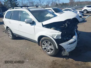 2010 Volvo XC90 I6 with VIN YV4982CZ7A1565165, listed as a IAAI auction lot 41772168 with 170,000 mi miles. Bid and sale history available at carsss.com. Image 1.