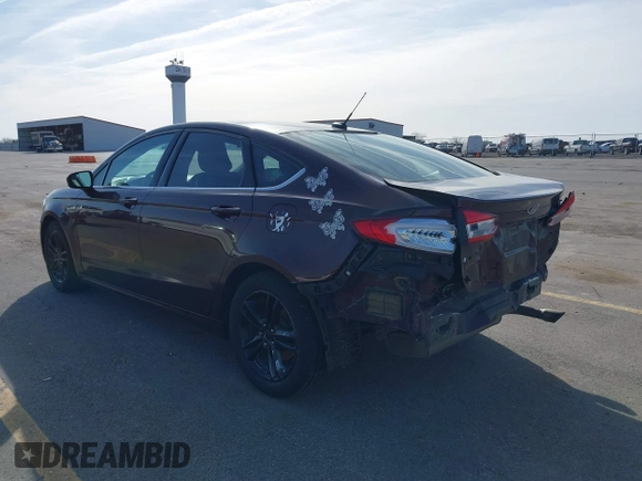 2018 Ford Fusion SE with VIN 3FA6P0HD8JR180882, listed as a IAAI auction lot 41816022 with 192,050 mi miles. Bid and sale history available at carsss.com. Image 3.