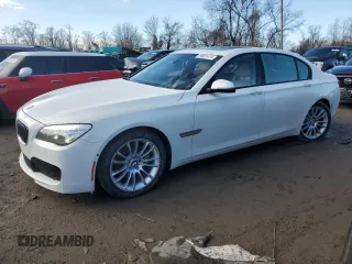 2015 BMW 7 Series 740Li xDrive with VIN WBAYF4C58FGS99427, listed as a Copart auction lot 84991474 with 83,008 mi miles and Salvage Title. Bid and sale history available at carsss.com. Image 1.