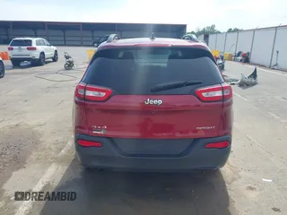 2016 Jeep Cherokee Sport with VIN 1C4PJMAB4GW182957, listed as a IAAI auction lot 42269645 with 123,873 mi miles and . Bid and sale history available at DreamBid. Image 17.