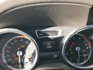 2015 Mercedes-Benz M 400 with VIN 4JGDA5GB2FA586282, listed as a Copart auction lot 85108304 with 123,808 mi miles and Salvage Title. Bid and sale history available at DreamBid. Image 9.