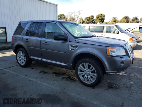 2009 Land Rover LR2 HSE z VIN SALFT24N09H135067, wystawiony jako Copart lot #86661564 z przebiegiem 126 267 mil mil oraz Czysty tytuł • Clean title. Historia ofert i sprzedaży dostępna na DreamBid. Obrazek 4.