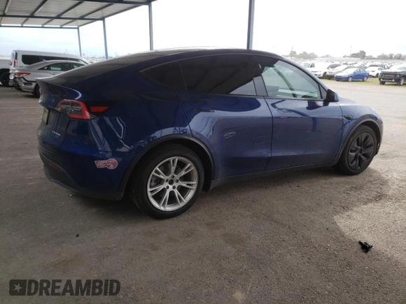 2021 Tesla Model Y Long Range with VIN 5YJYGDEE0MF096777, listed as a Copart auction lot 49005925 with 94,455 mi miles and Salvage Title. Bid and sale history available at DreamBid. Image 3.