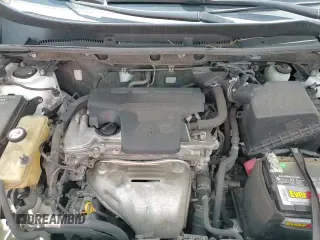 2018 Toyota RAV4 XLE z VIN JTMWFREV6JD127282, wystawiony jako Copart lot #71274745 z przebiegiem 121 418 mil mil oraz Szkoda całkowita • Salvage title. Historia ofert i sprzedaży dostępna na DreamBid. Obrazek 16.