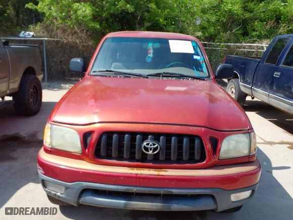 2004 Toyota Tacoma PreRunner with VIN 5TEGN92N74Z308107, listed as a IAAI auction lot 42033484 with 208,393 mi miles. Bid and sale history available at carsss.com. Image 6.