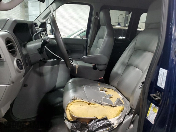 2009 Ford Econoline Passenger XL с VIN 1FMNE11L49DA50746, выставлен на аукционе Copart как лот 45168365 с пробегом 247 336 миль миль и Списание • Salvage title. История ставок и продаж доступна на DreamBid. Изображение 7.