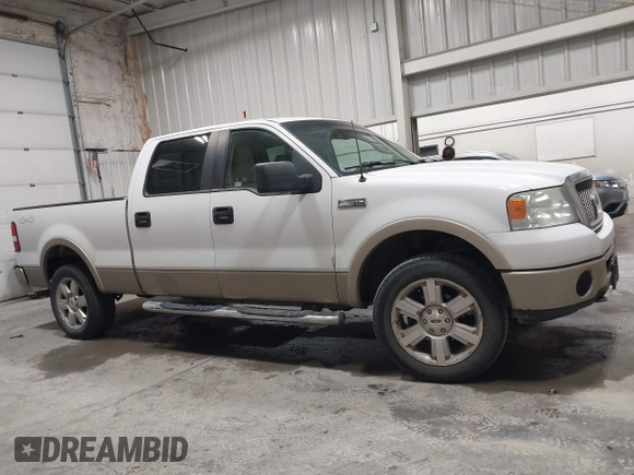 2008 Ford F-150 XLT с VIN 1FTPW14V18FB42925, выставлен на аукционе IAAI как лот 42619962 с пробегом 162 077 миль миль и . История ставок и продаж доступна на DreamBid. Изображение 13.