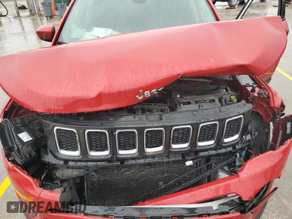 2019 Jeep Compass Latitude with VIN 3C4NJCBB0KT613695, listed as a Copart auction lot 61493135 with 103,602 mi miles and Salvage title. Bid and sale history available at DreamBid. Image 11.