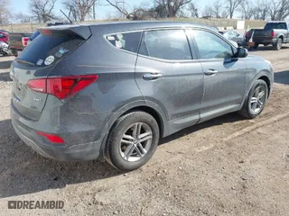2018 Hyundai Santa Fe Sport 2.4L with VIN 5XYZT3LB1JG509412, listed as a IAAI auction lot 41909588 with 105,644 mi miles. Bid and sale history available at carsss.com. Image 4.