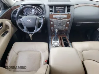 2020 Nissan Armada Platinum z VIN JN8AY2NF6L9360075, wystawiony jako Copart lot #55240645 z przebiegiem 93 505 mil mil oraz Szkoda całkowita • Salvage title. Historia ofert i sprzedaży dostępna na DreamBid. Obrazek 8.