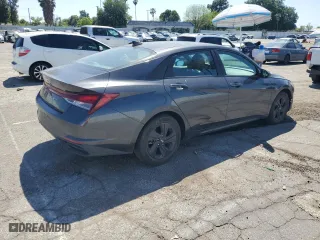 2021 Hyundai Elantra SEL with VIN 5NPLS4AG0MH032370, listed as a Copart auction lot 52202485 with 32,607 mi miles and Salvage Title. Bid and sale history available at carsss.com. Image 3.