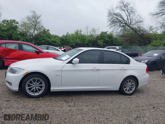 2010 BMW 3 Series 328i with VIN WBAPH7G59ANM52662, listed as a IAAI auction lot 42170338 with 163,648 mi miles and . Bid and sale history available at carsss.com. Image 14.
