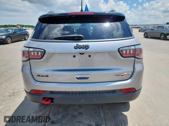 2020 Jeep Compass Trailhawk z VIN 3C4NJDDB0LT207825, wystawiony jako Copart lot #63699915 z przebiegiem 58 190 mil mil oraz Szkoda całkowita • Salvage title. Historia ofert i sprzedaży dostępna na DreamBid. Obrazek 6.