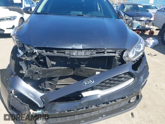 2021 Kia Forte LXS with VIN 3KPF24AD7ME370176, listed as a IAAI auction lot 41762420 with 24,458 mi miles. Bid and sale history available at carsss.com. Image 6.