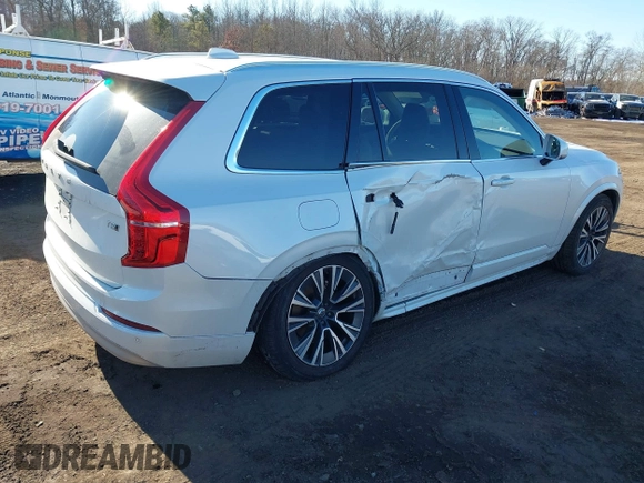 2022 Volvo XC90 Momentum with VIN YV4102PK2N1863761, listed as a IAAI auction lot 41430040 with 29,141 mi miles. Bid and sale history available at carsss.com. Image 4.