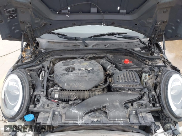 2014 MINI Hardtop S with VIN WMWXM7C56ET926604, listed as a IAAI auction lot 41642560 with 81,219 mi miles and . Bid and sale history available at DreamBid. Image 10.