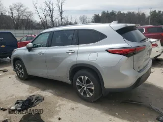 2021 Toyota Highlander XLE z VIN 5TDGZRBH4MS081292, wystawiony jako Copart lot #53674315 z przebiegiem 85 895 mil mil oraz Szkoda całkowita • Salvage title. Historia ofert i sprzedaży dostępna na DreamBid. Obrazek 2.