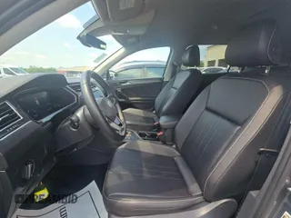 2024 Volkswagen Tiguan SE z VIN 3VV3B7AX1RM107078, wystawiony jako IAAI lot #42852792 z przebiegiem 36 642 mil mil oraz . Historia ofert i sprzedaży dostępna na DreamBid. Obrazek 13.