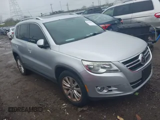 2010 Volkswagen Tiguan SEL with VIN WVGBV7AX6AW510443, listed as a IAAI auction lot 41929862 with 182,925 mi miles and . Bid and sale history available at DreamBid. Image 1.