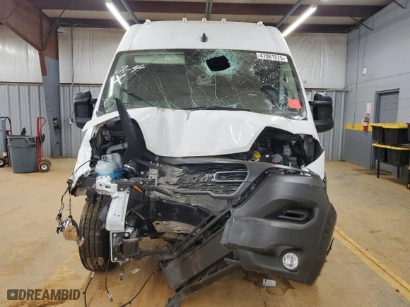2025 Ram ProMaster Cargo Van Tradesman with VIN 3C6LRVCG3SE512992, listed as a Copart auction lot 47081275 with 0 mi miles and Salvage Title. Bid and sale history available at carsss.com. Image 5.