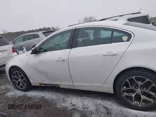 2017 Buick Regal Sport Touring z VIN 2G4GL5EX9H9164787, wystawiony jako IAAI lot #41729510 z przebiegiem 152 302 mil mil oraz . Historia ofert i sprzedaży dostępna na DreamBid. Obrazek 15.